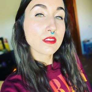 Meet your Posher, Layna